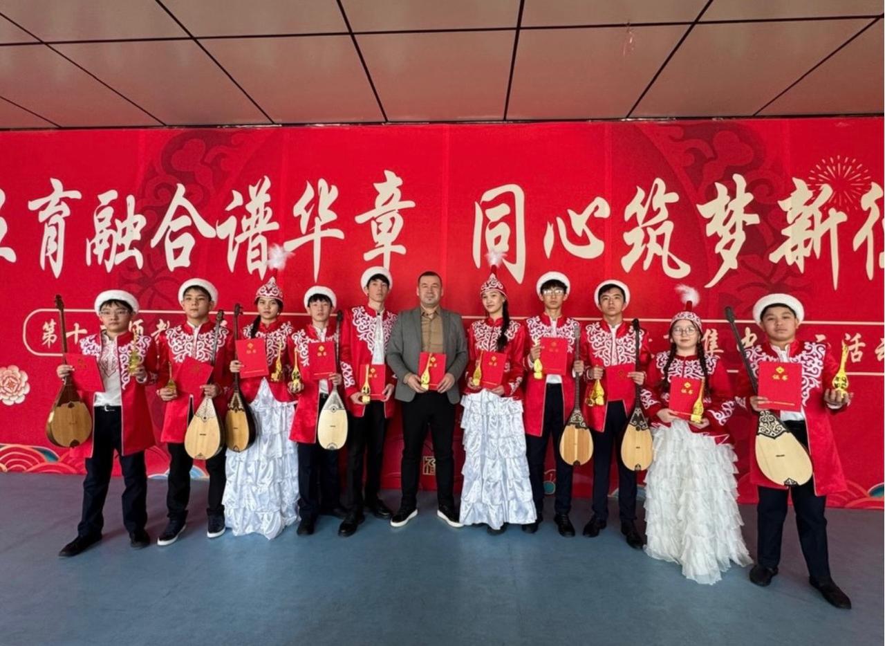 Қытайдың Уримчы қаласында өткен Халықаралық жасөспірімдер өнер байқауы