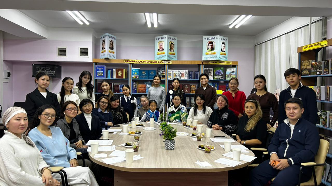 «Гаджетке  тәуелділік және кітап оқуға қызығушылық»